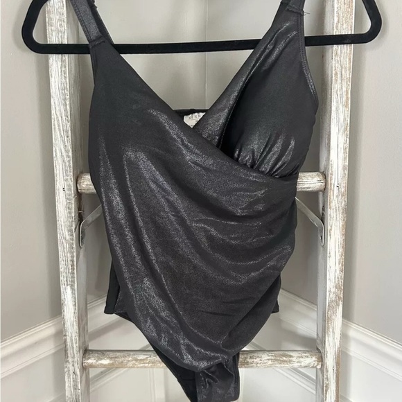 Shimmering Black One-Piece Swimsuit women’s size XL NWT - Picture 1 of 7